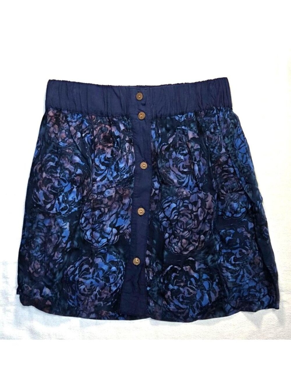 Go Fish Blue Watercolor Floral Preppy Button Front Rayon Skirt Womens Size Small